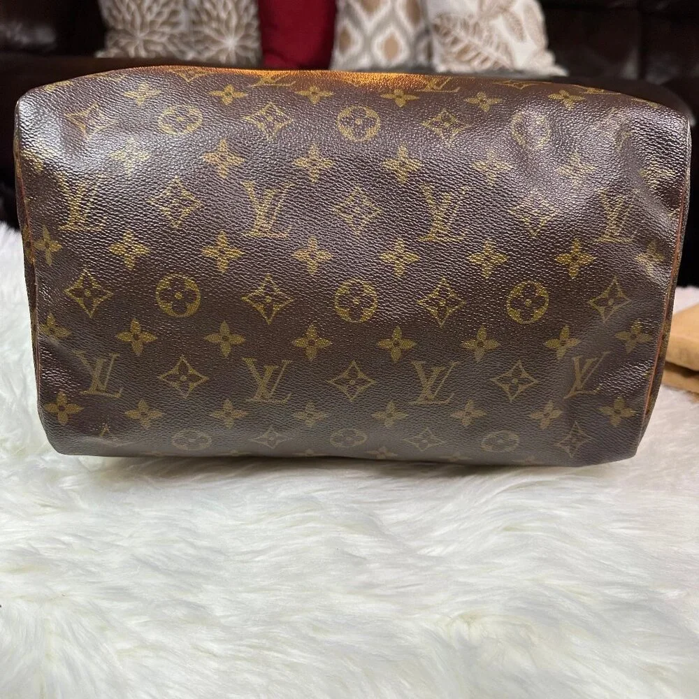 ❌SOLD❌ Authentic Louis Vuitton Monogram Speedy 30 Handbag - Picture 10 of 17